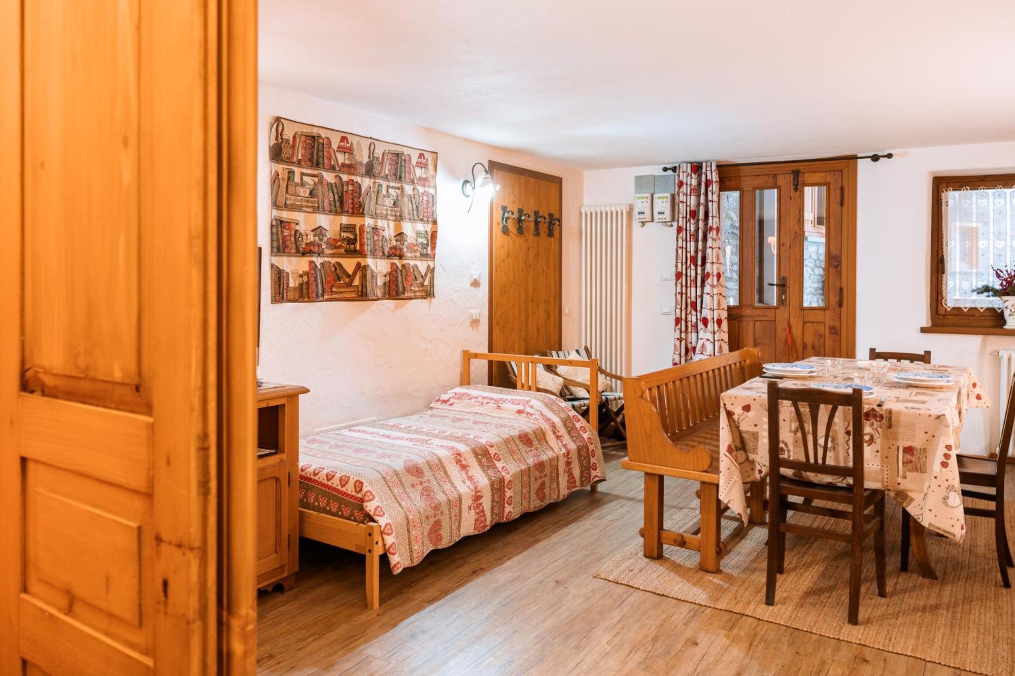 Apartment Maison De L'ecureuil Courmayeur